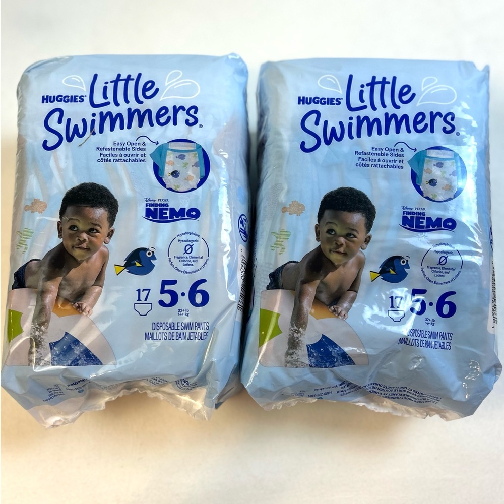 Bundle of 2 New Packs (total 34 diapers) Huggies Little Swimmers / Sz 5-6